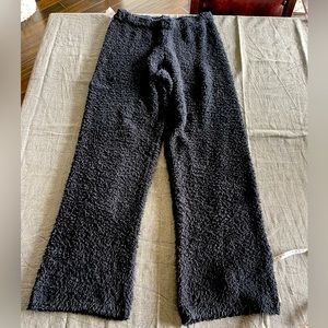The Group Babaton cozy pants